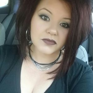 Meet your Posher, Nikole